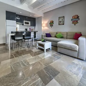 Appartement En Casco Historico Con Terraza Comunitaria Y Parking Opcional, Grenade