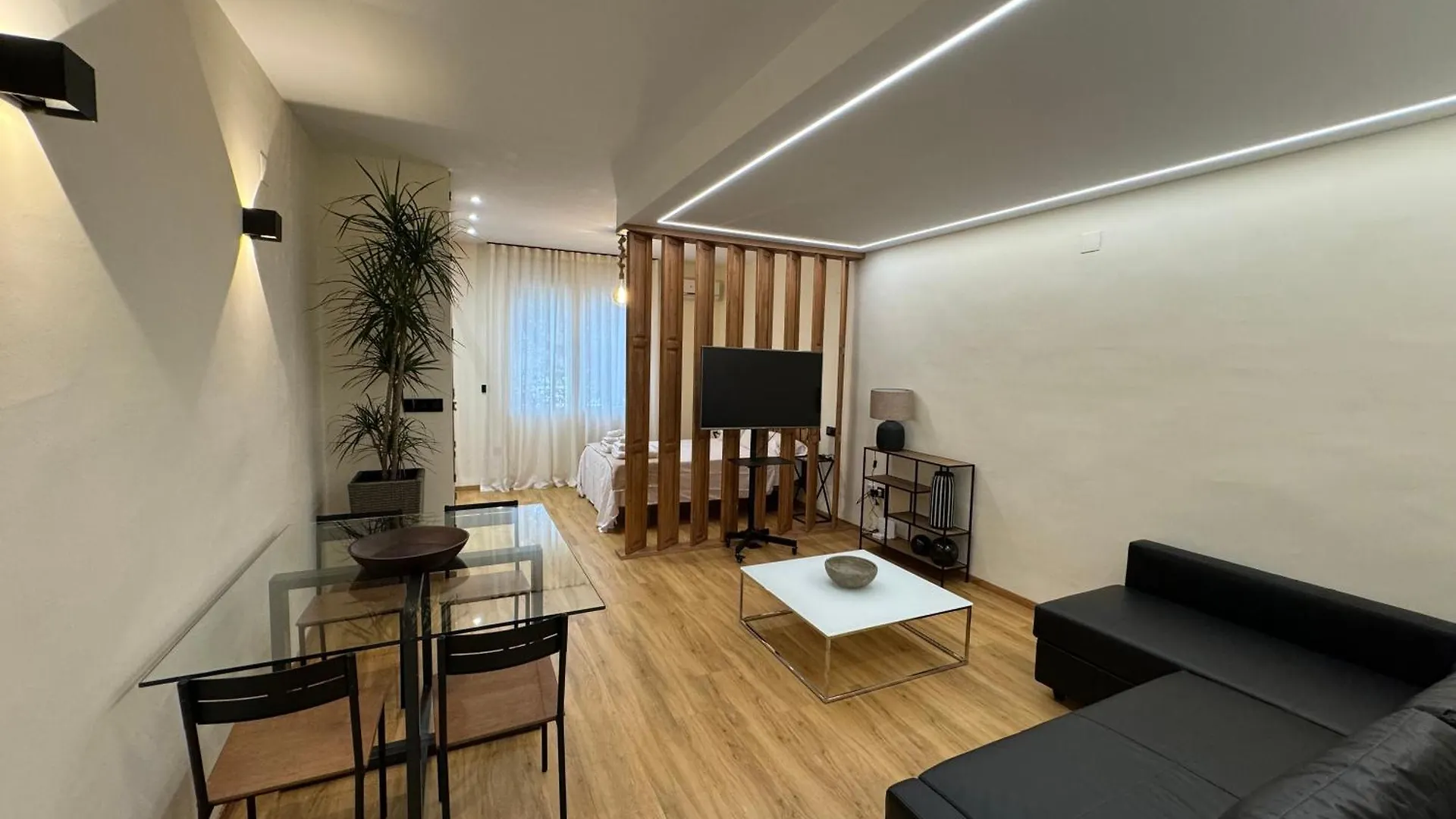 Slabonhome Serrallo Granada Spain
